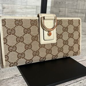 Gucci monogram long wallet EUC
